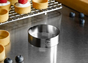 Fat Daddio's - Pro Series 2" x 0.75" Stainless Steel Round Cake & Pastry Rings - SSRD-2075