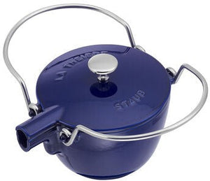 Staub - 1.16 QT Cast Iron Tea Kettle Dark Blue 1.1L - 1004372