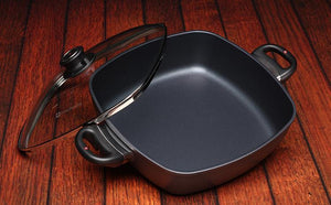 Swiss Diamond - 11" x 11" XD Non-Stick Induction Square Casserole with Lid (28 cm x 28 cm) - XD66282ic