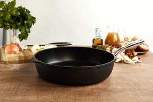 Swiss Diamond - 12.5" XD Non-Stick Induction Sauté Pan with Lid & Stainless Steel Handle (32 cm) - XD6732iC